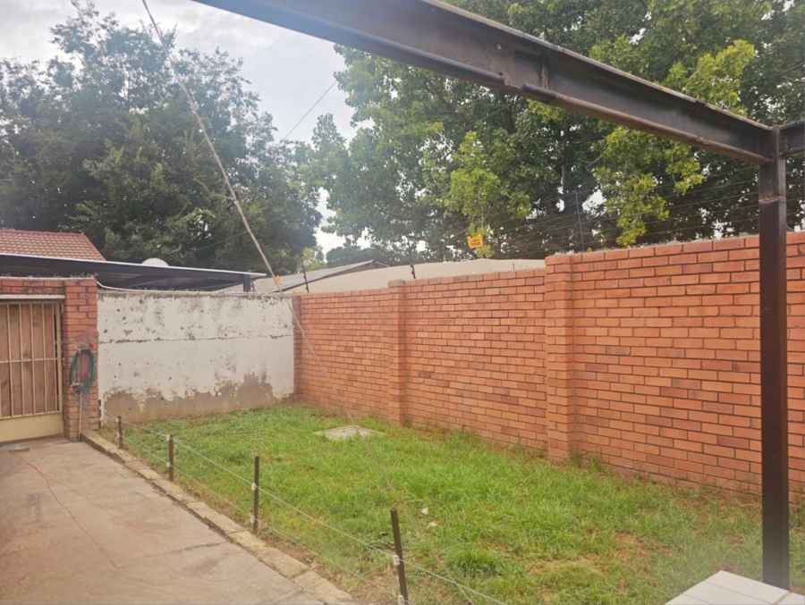 2 Bedroom Property for Sale in Ladybrand Free State